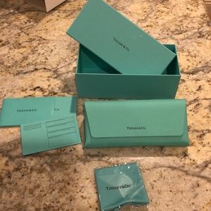 BRAND NEW Tiffany & Co Glasses case